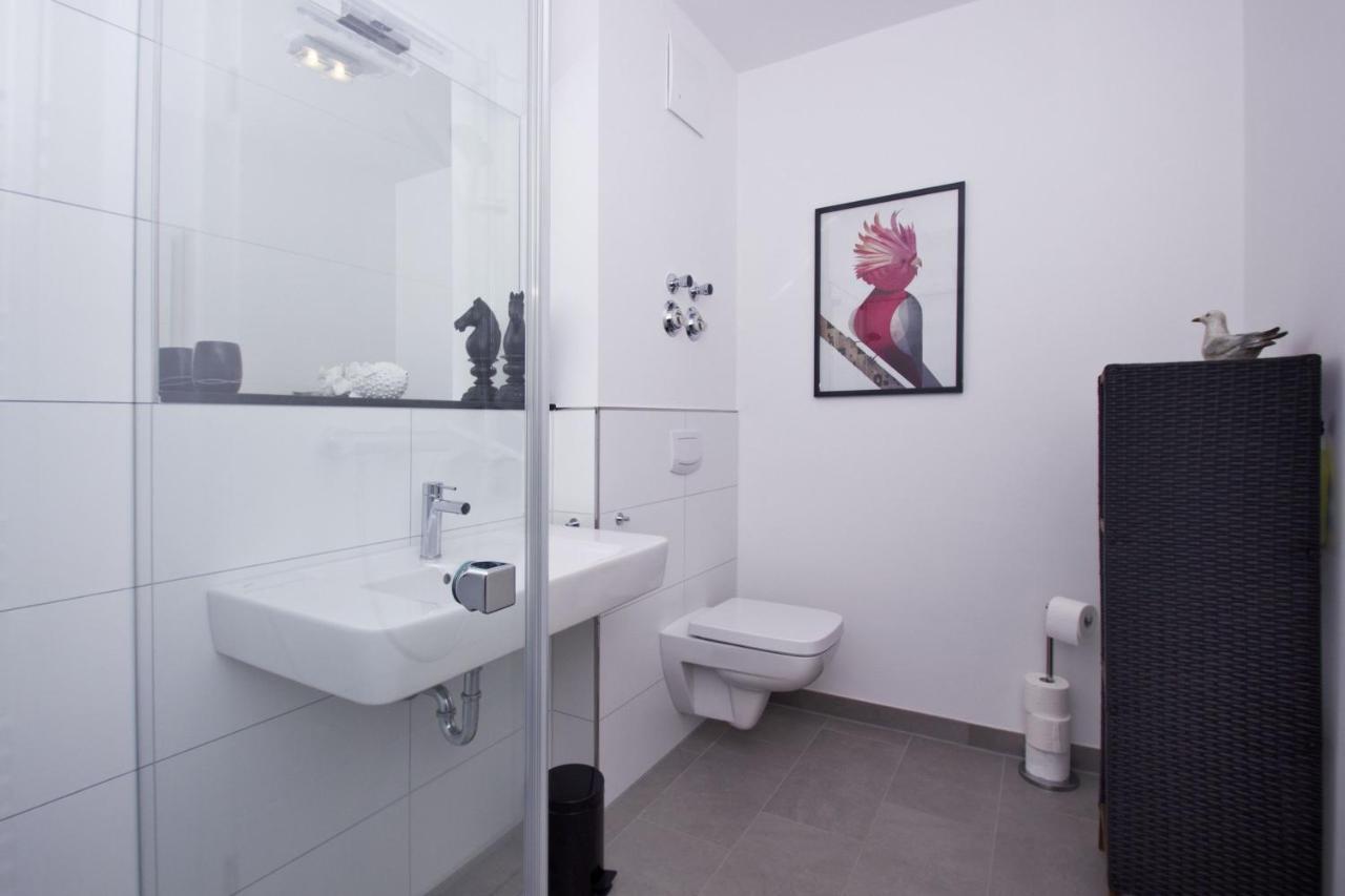 Zentrale Fewo Mit Balkon, Gratis Nutzung Vom Ahoi Erlebnisbad Und Sauna In Sellin - Villa Anni Fewo 05 Goehren  Exteriér fotografie